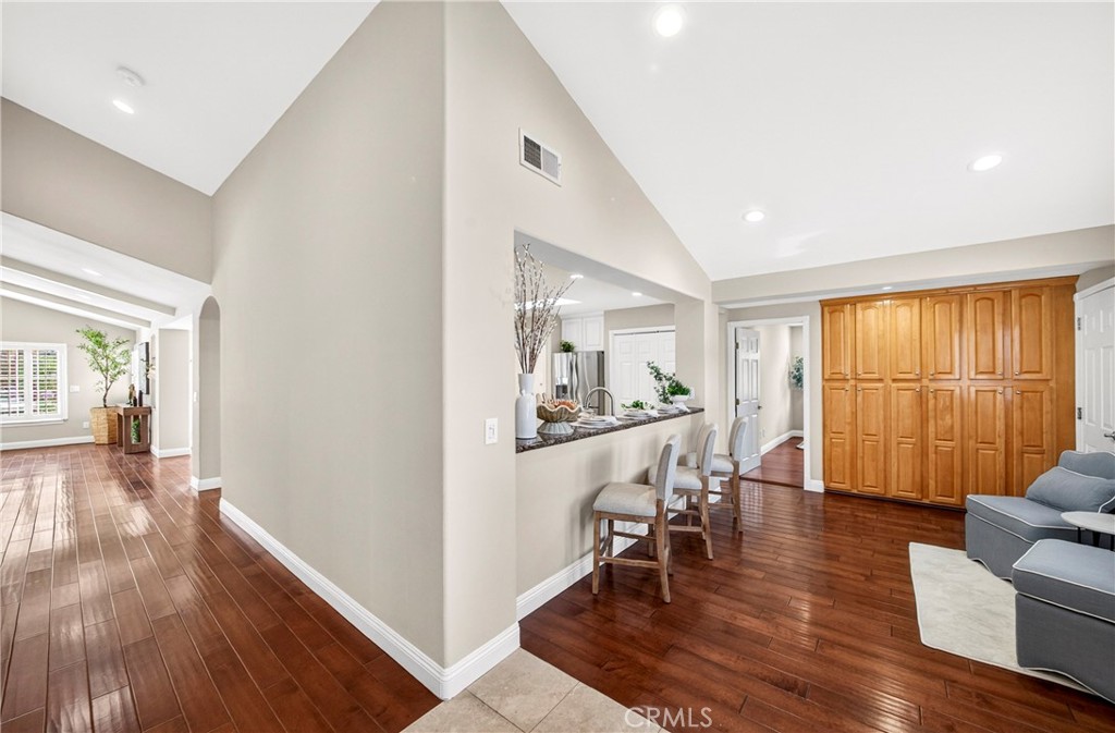 5188 Fox Hills