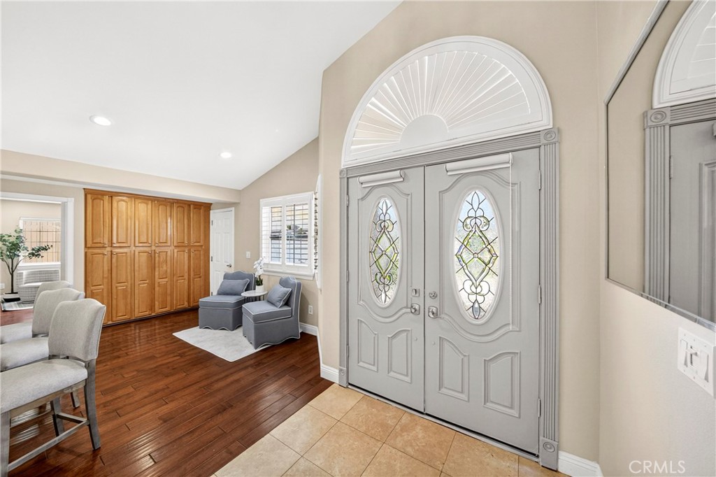 5188 Fox Hills