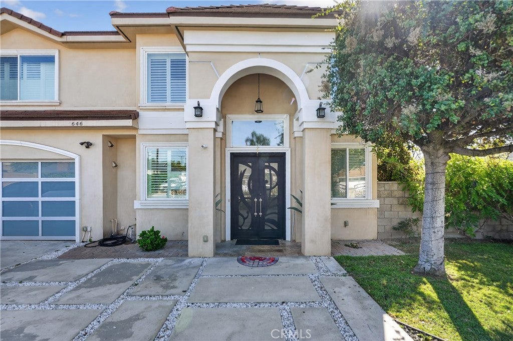 646 S Courson Drive
