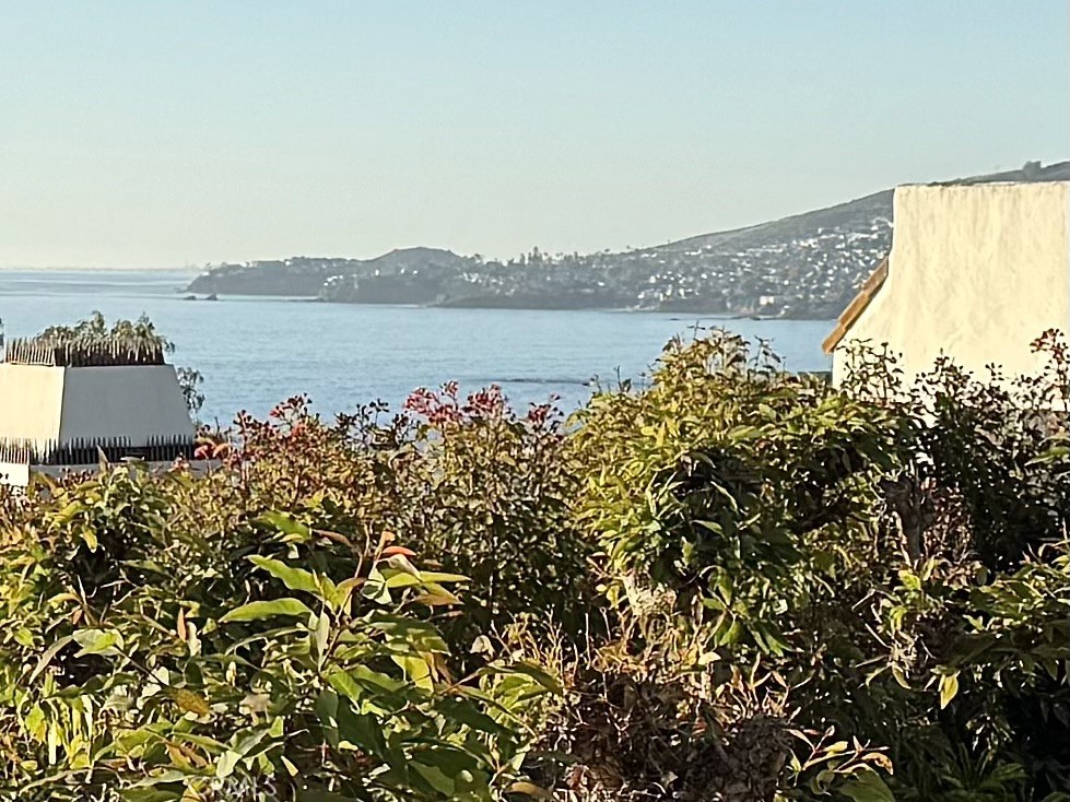 Lagunita (LA) - Residential Lease