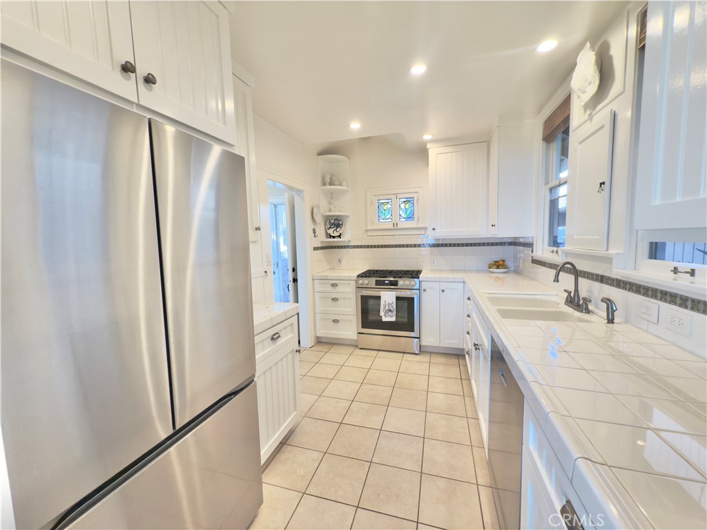 Lagunita (LA) - Residential Lease