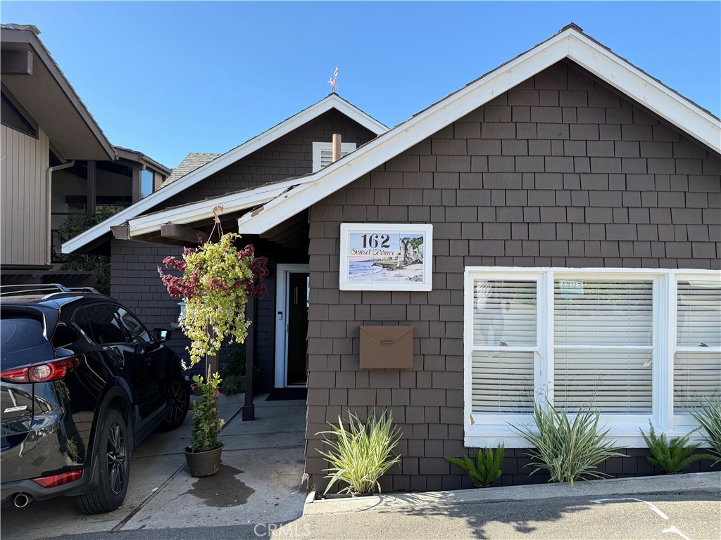 Lagunita (LA) - Residential Lease