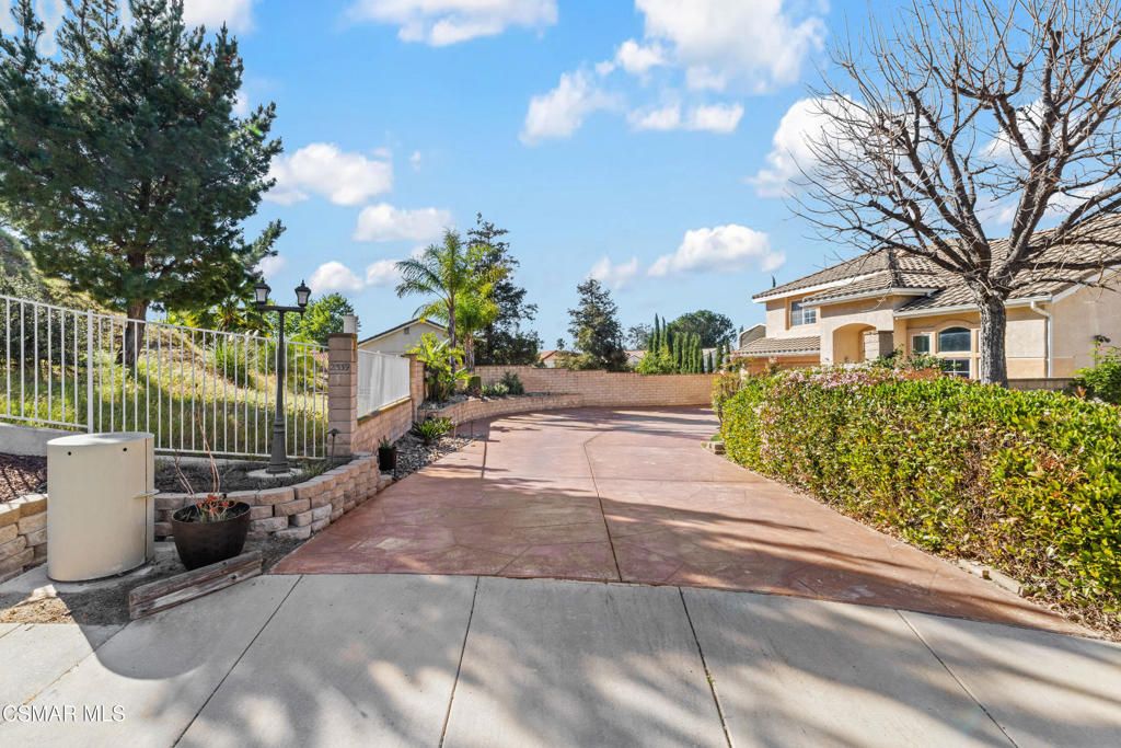 Photo of 2339 Dusan Street, Simi Valley, CA 93065 (MLS # 226001064)