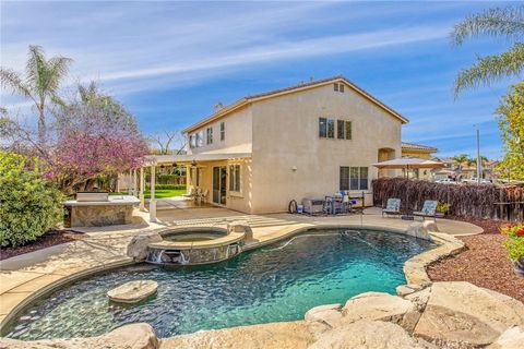 Photo of 23401 Rouge River Ln, Murrieta, CA 92562 (MLS # SW26052175)