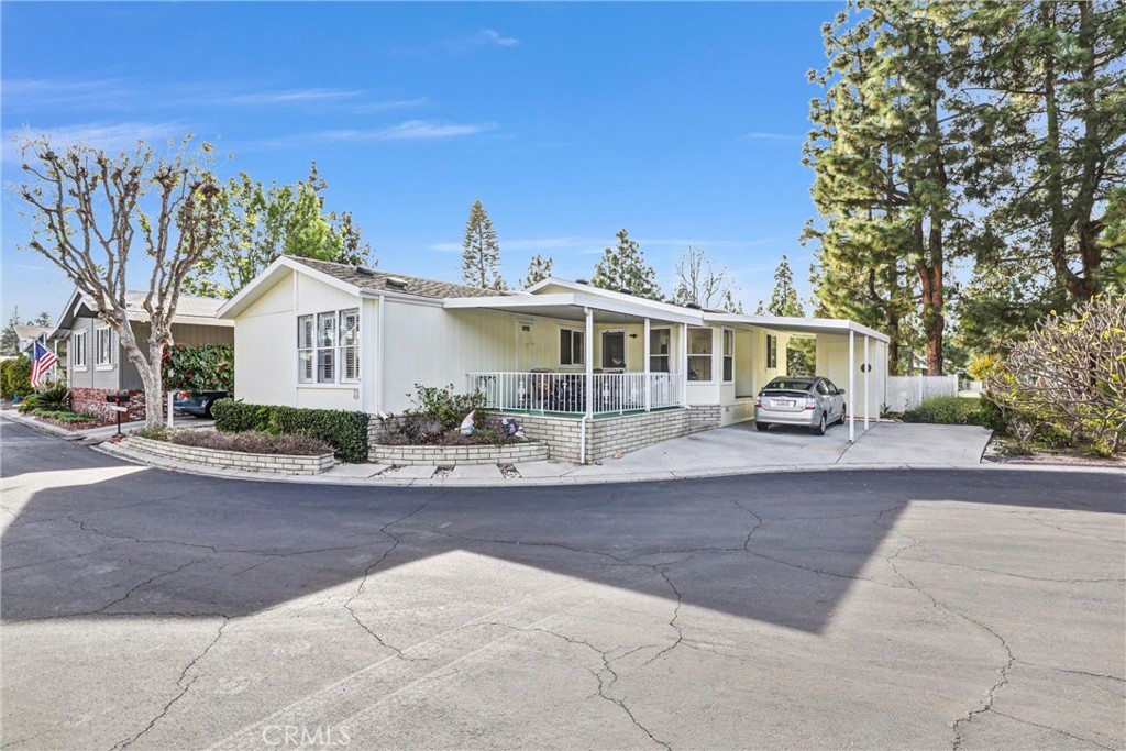 24001 Muirlands Boulevard 31