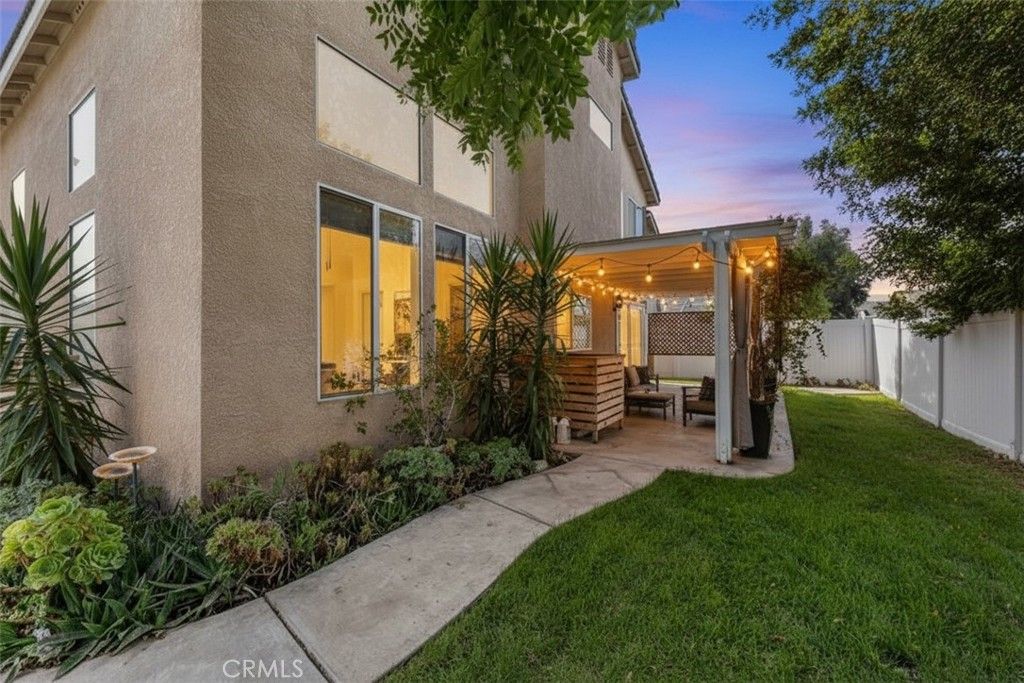 Photo of 10162 Basalt Ln, Mentone, CA 92359 (MLS # IG25264841)