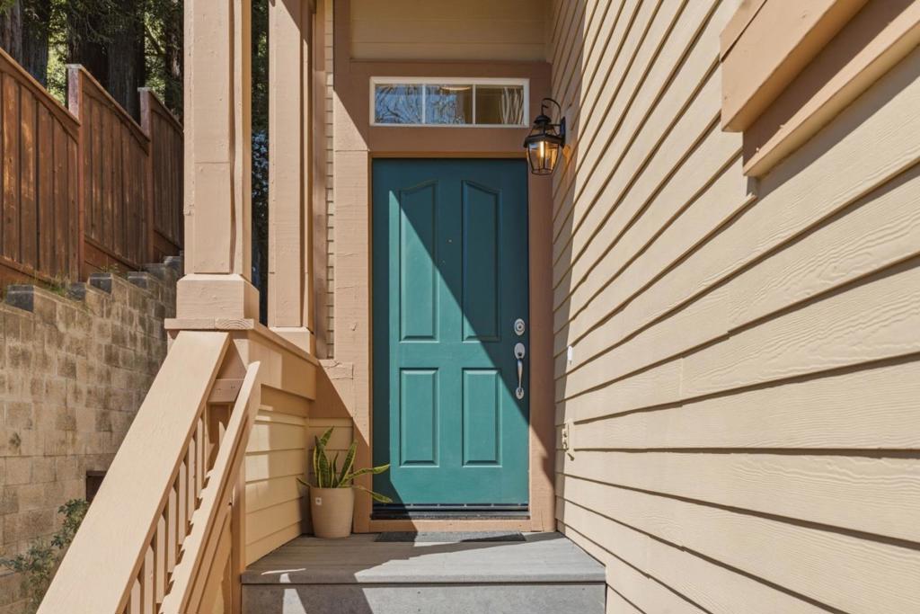 101 Woodhill Drive, Scotts Valley CA 95066