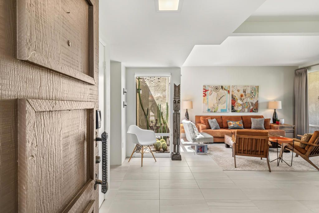 Photo of 657 N Palomar Circle, Palm Springs, CA 92262 (MLS # 219148550PS)