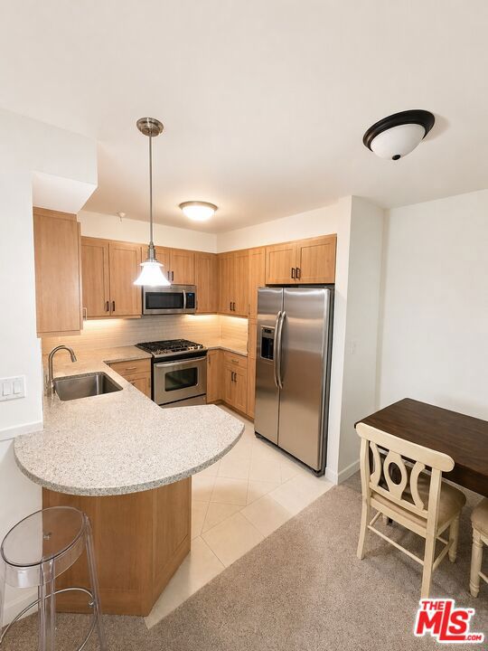 267 S San Pedro Street 208
