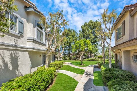 Photo of 7877 E Horizon View Dr, Anaheim Hills, CA 92808 (MLS # PW26078021)