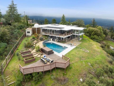 Photo of 15684 Apollo Heights Court, Saratoga, CA 95070 (MLS # ML82036635)