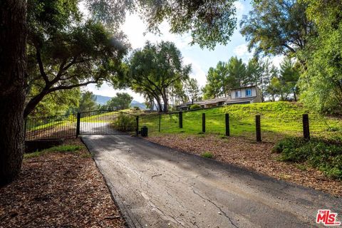 Photo of 2171 Mckain Street, Calabasas, CA 91302 (MLS # 26662939)