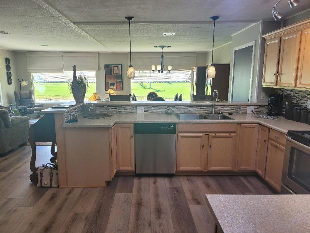 Tri Palm Estates - Manufactured In Park