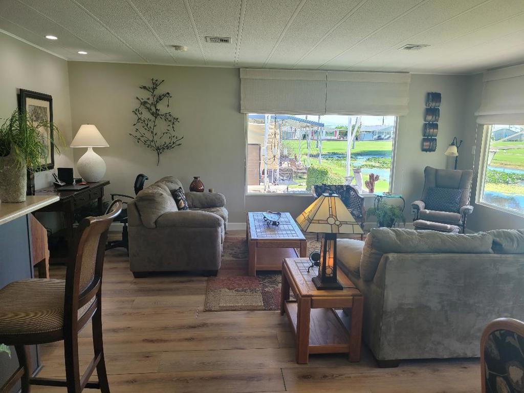 Tri Palm Estates - Manufactured In Park