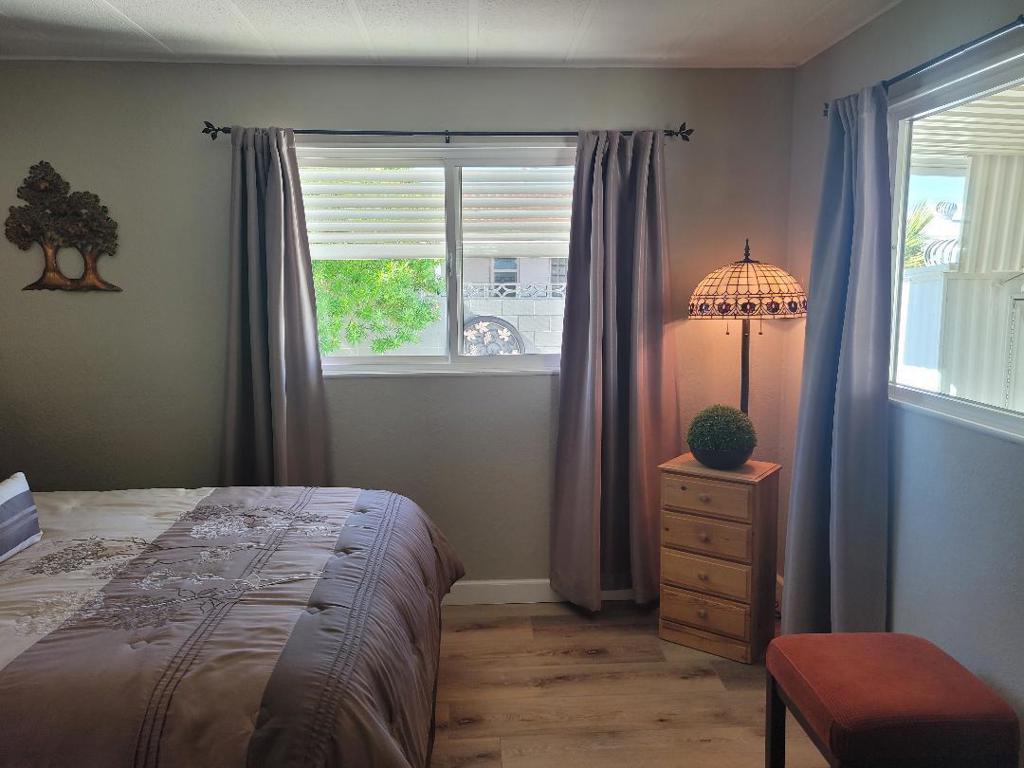 Tri Palm Estates - Manufactured In Park