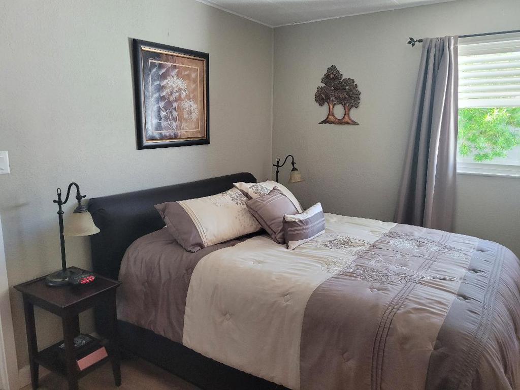 Tri Palm Estates - Manufactured In Park