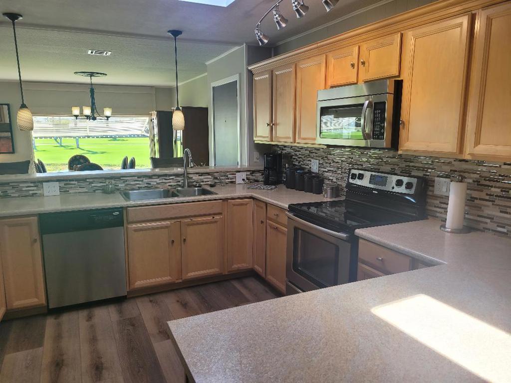 Tri Palm Estates - Manufactured In Park