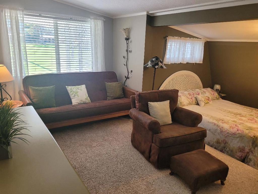 Tri Palm Estates - Manufactured In Park