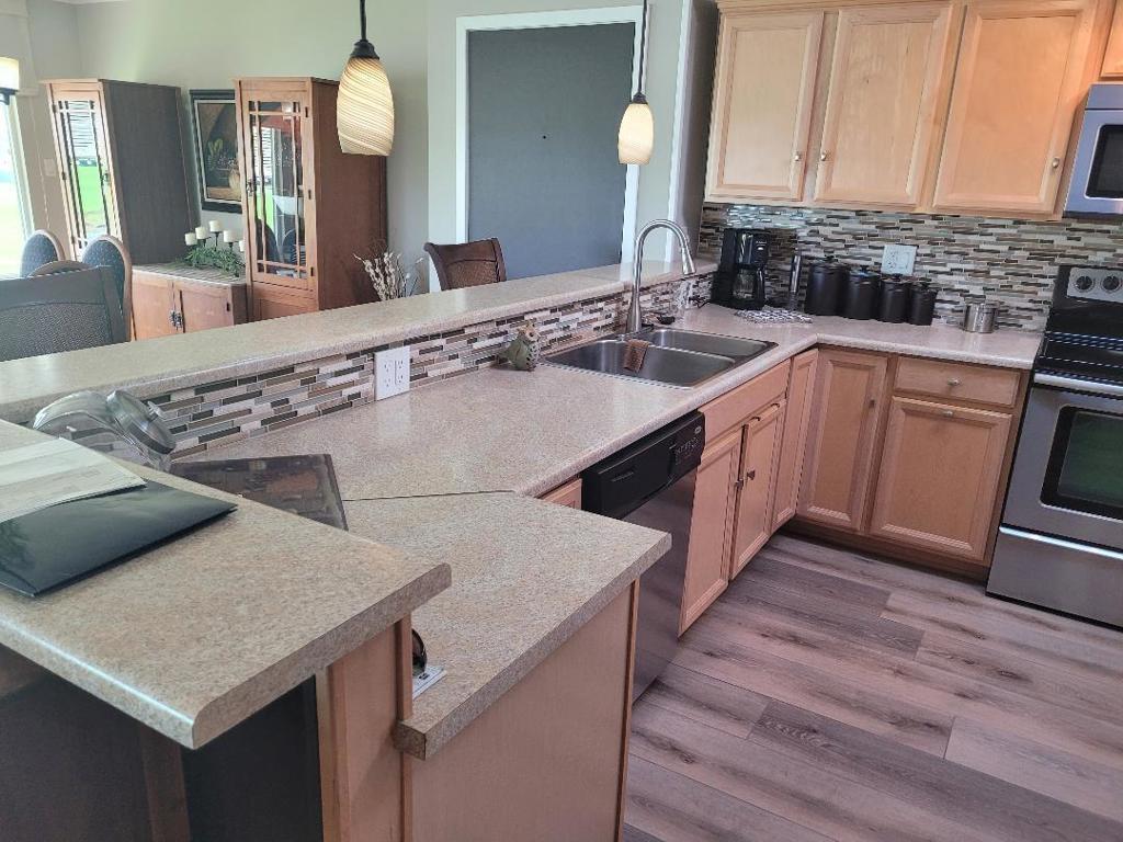 Tri Palm Estates - Manufactured In Park