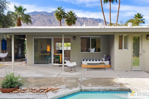 Photo of 530 N Calle Rolph, Palm Springs, CA 92262 (MLS # 26777441PS)