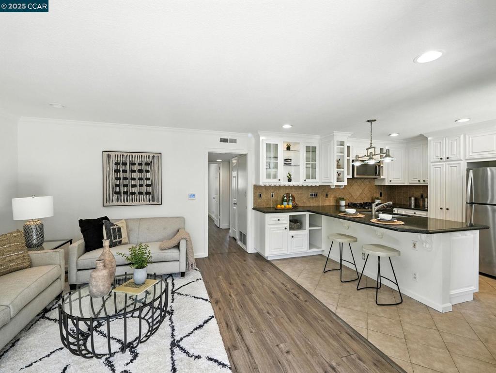 WESTSIDE DANVILL - Residential