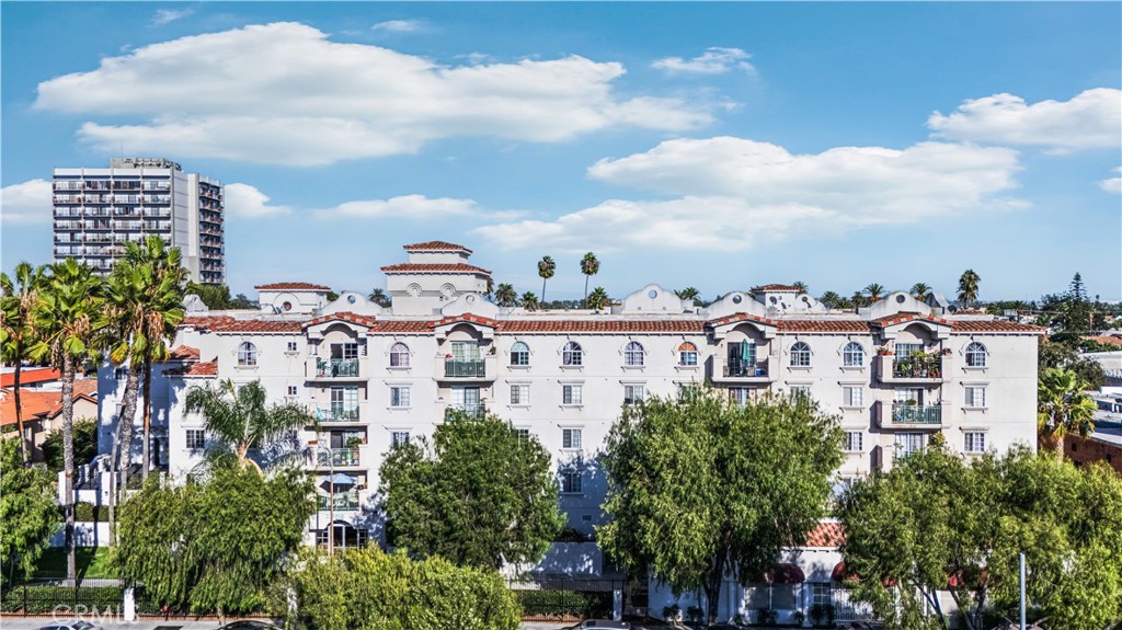 7018 Rita Avenue 404