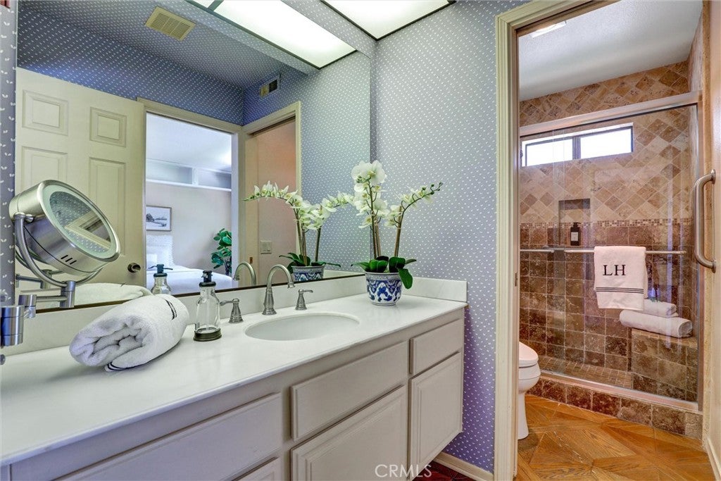 1 Saint Tropez, Newport Beach CA 92660 - Photo 49