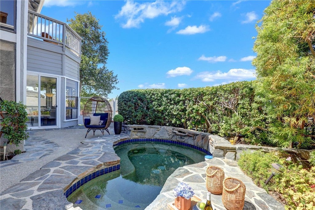 1 Saint Tropez, Newport Beach CA 92660 - Photo 16