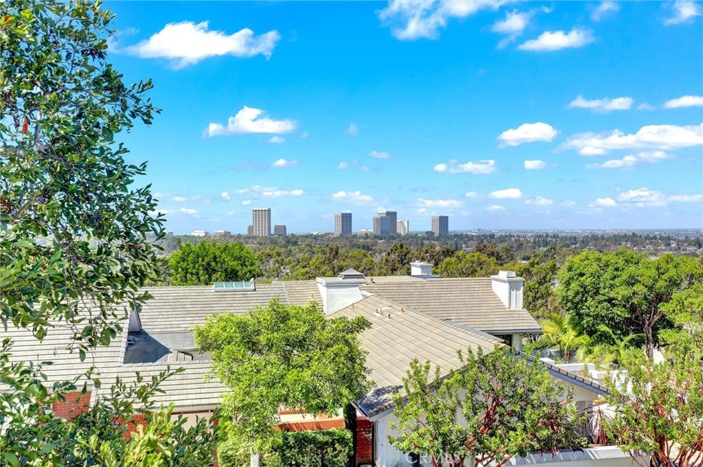 1 Saint Tropez, Newport Beach CA 92660 - Photo 39