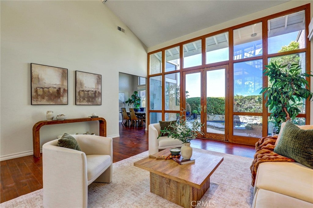 1 Saint Tropez, Newport Beach CA 92660 - Photo 14