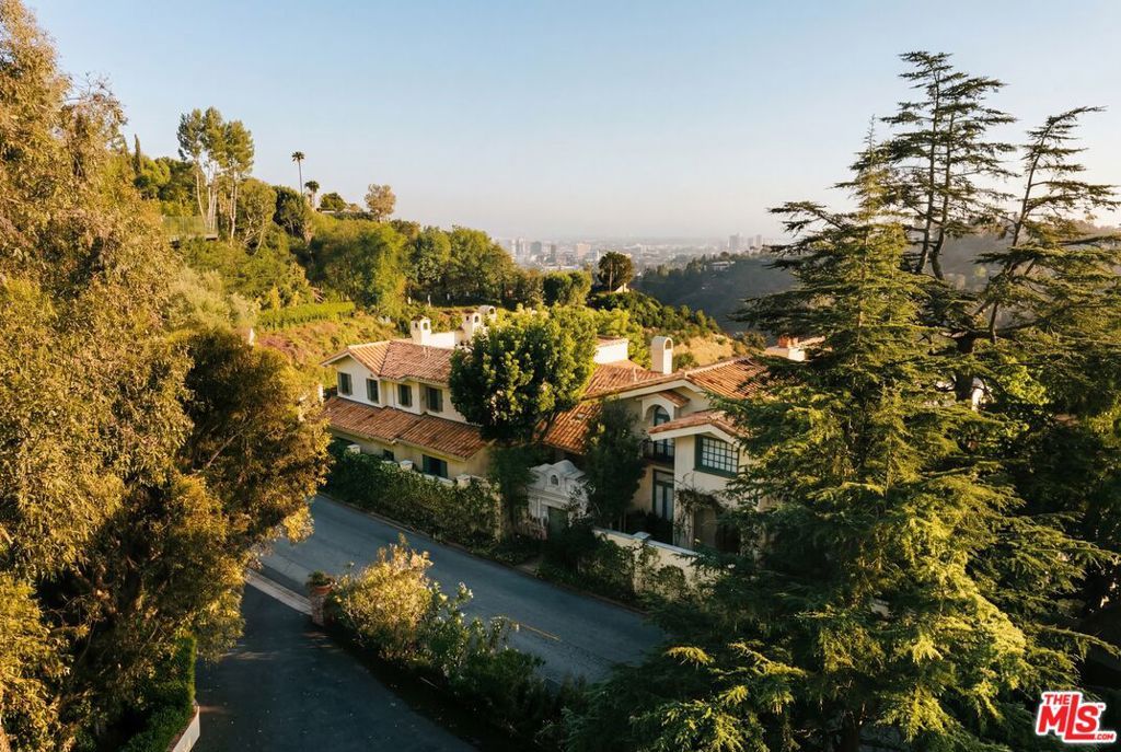 Photo of 1401 Bel Air Road, Los Angeles, CA 90077 (MLS # 26672919)