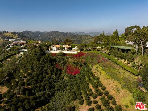 Photo of 1401 Bel Air Road, Los Angeles, CA 90077 (MLS # 26672919)