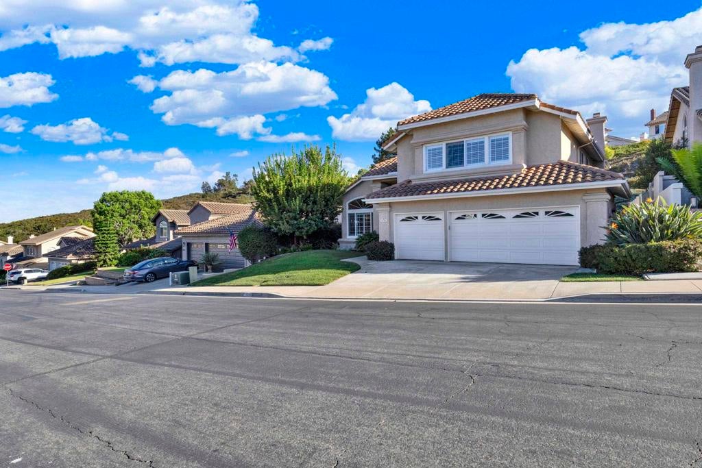 3733 Southridge Way