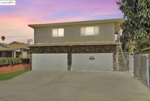 Photo of 9034 Hillside St St, Oakland, CA 94603 (MLS # 41112029)