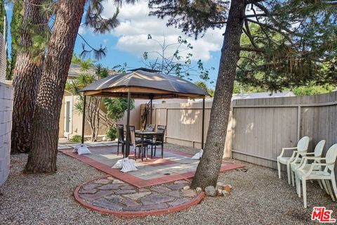 Photo of 6727 1/2 Orion Avenue, Van Nuys, CA 91406 (MLS # 26851677)