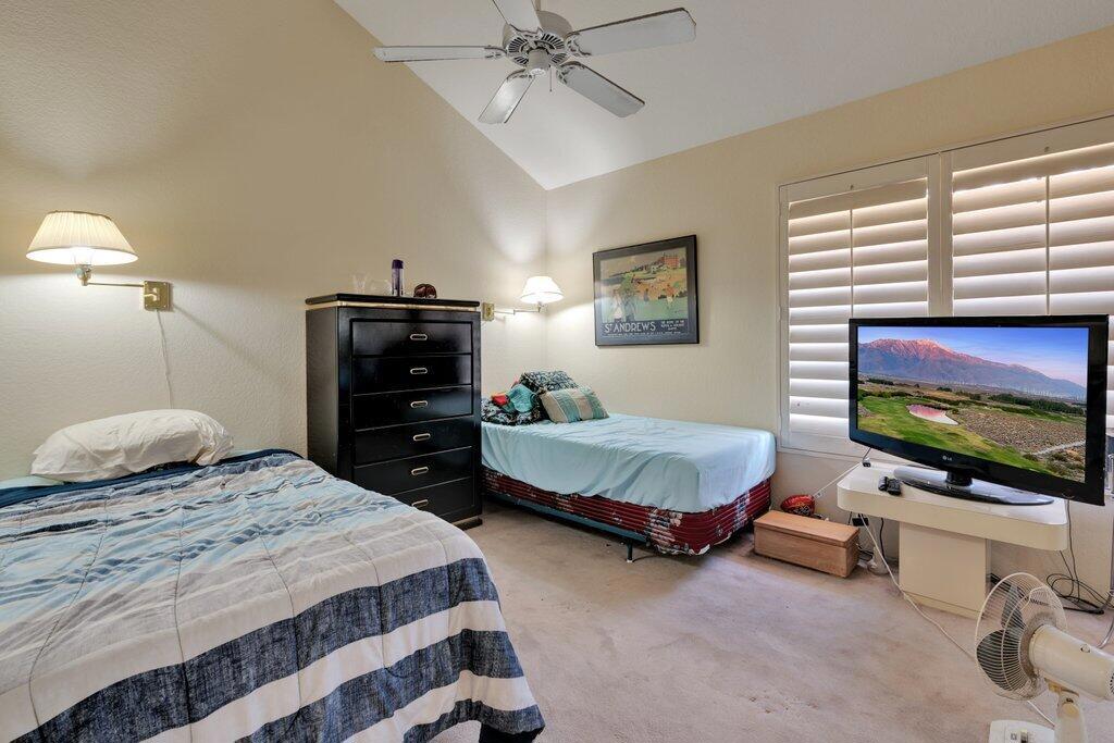 Woodhaven Country Cl - Residential