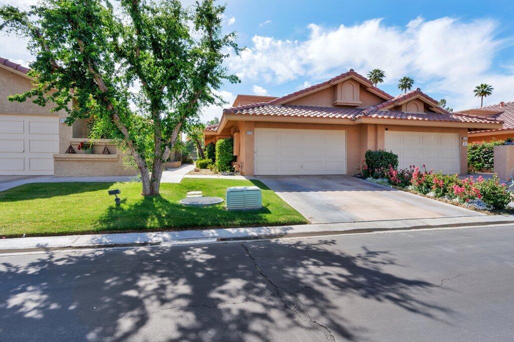 Woodhaven Country Cl - Residential