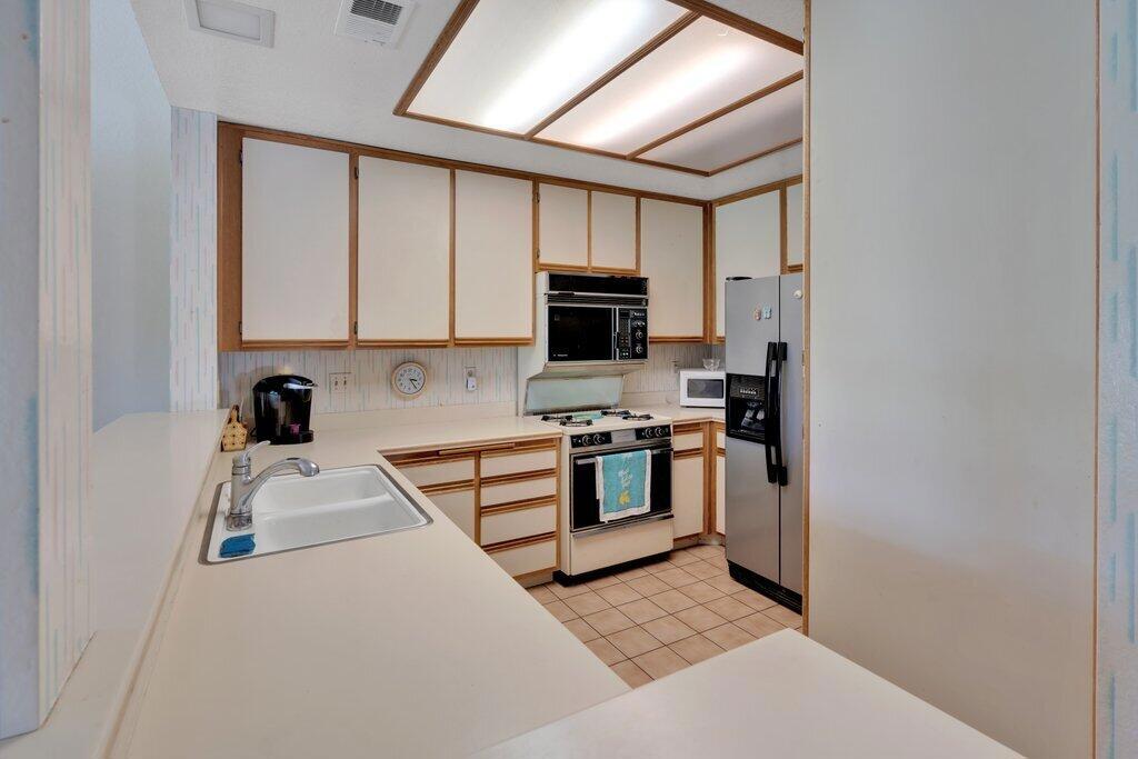 Woodhaven Country Cl - Residential