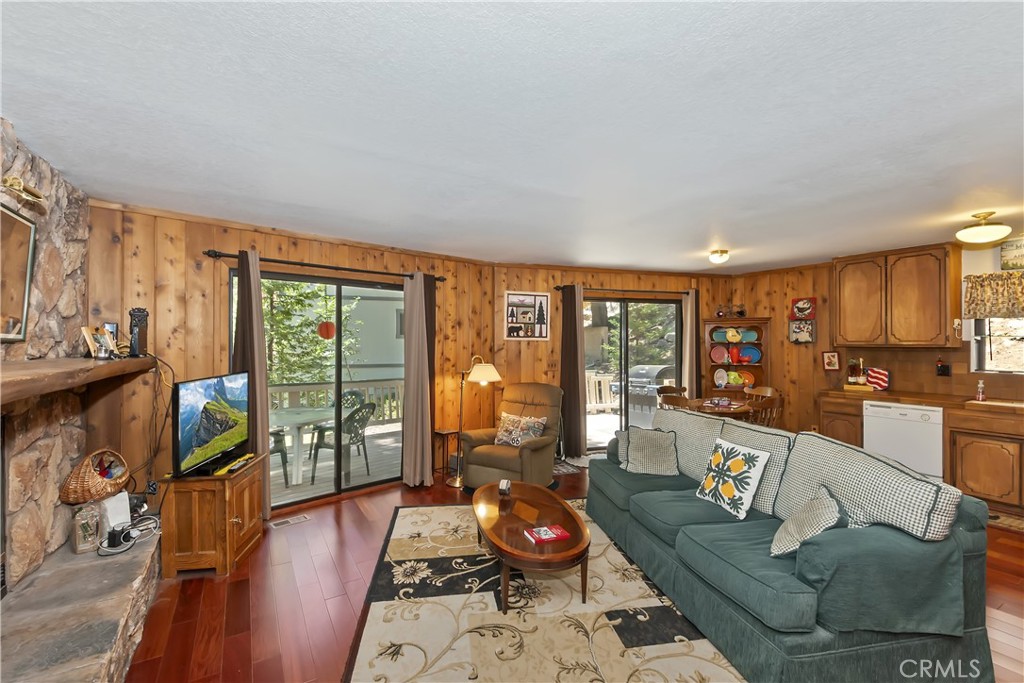 Twin Peaks (TWIN) - Residential