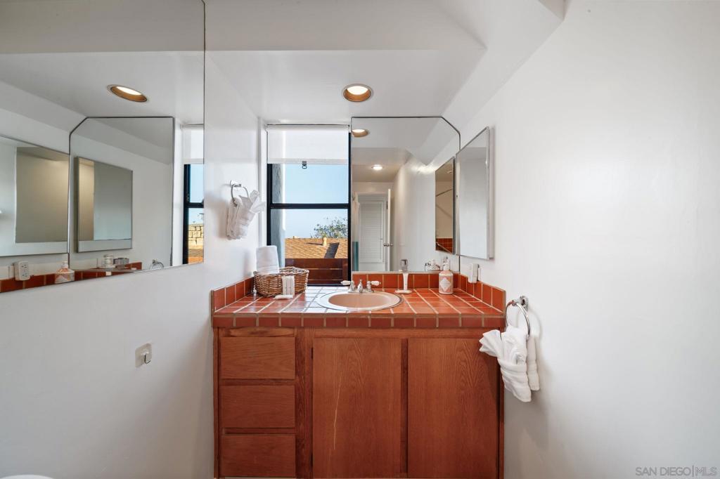 La Jolla - Residential Lease