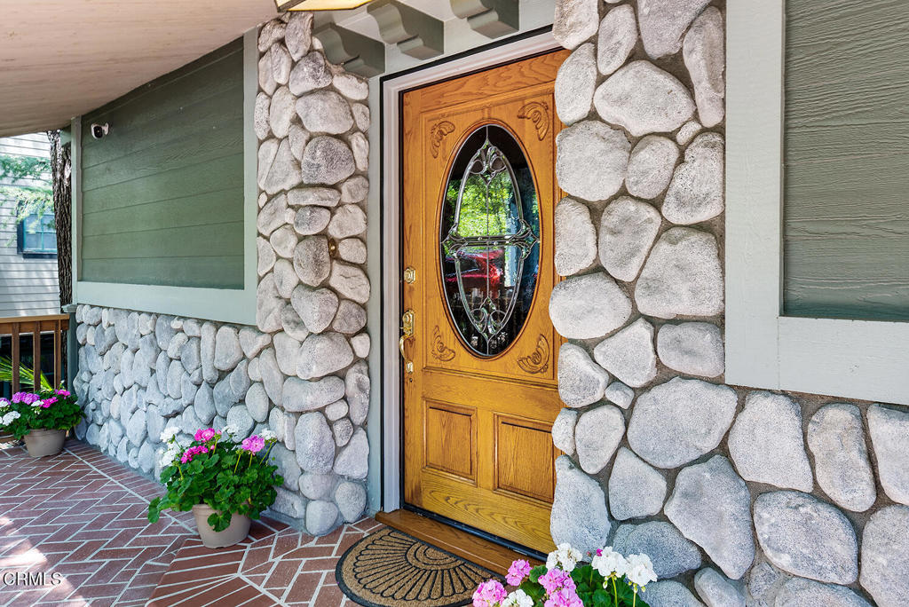 1265 Club House Drive