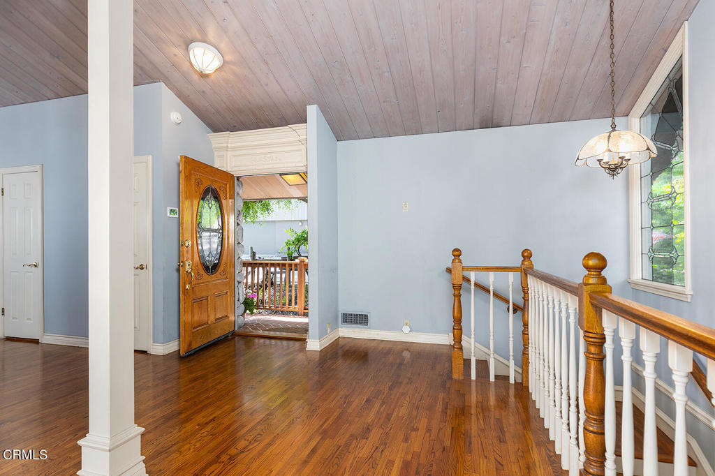 1265 Club House Drive