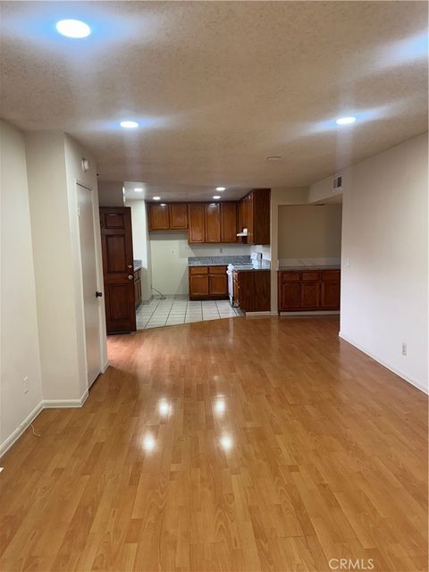 Photo of 122 Olive ST #5, Glendale, CA 91206 (MLS # BB26118182)