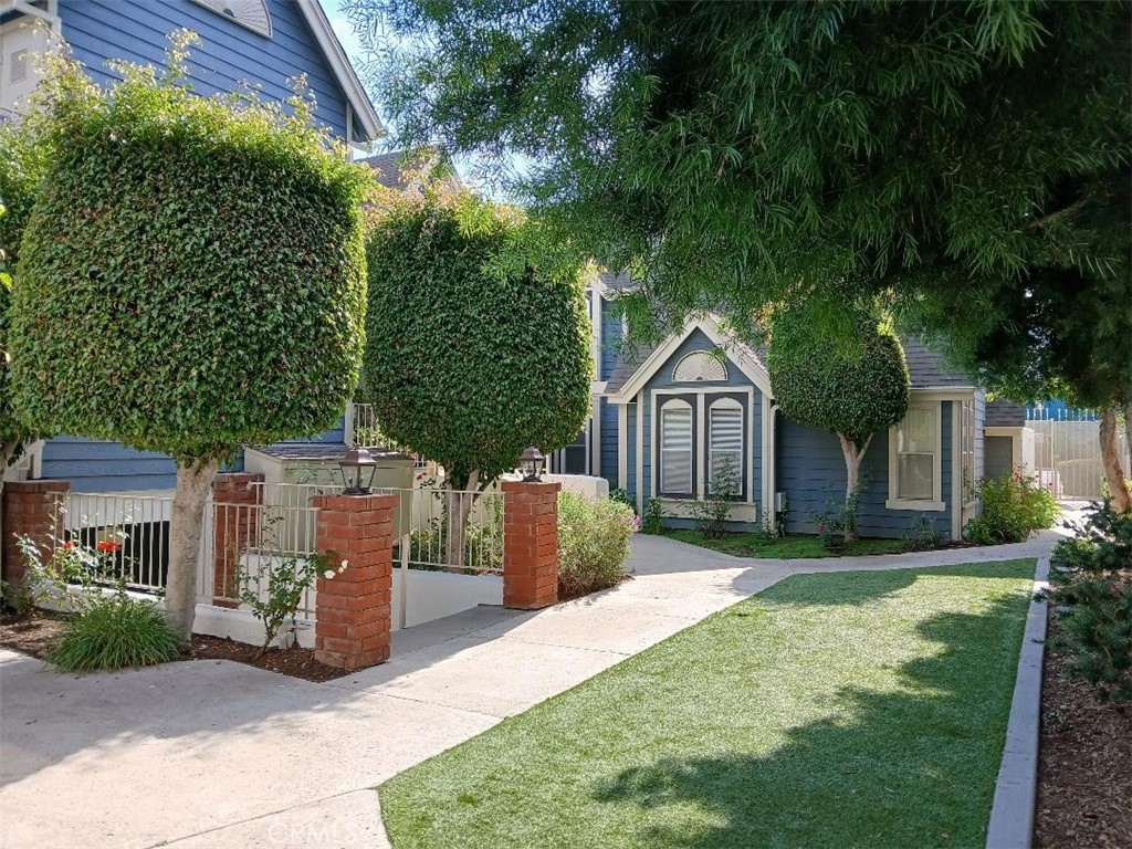 Knowleton Manor - Residential