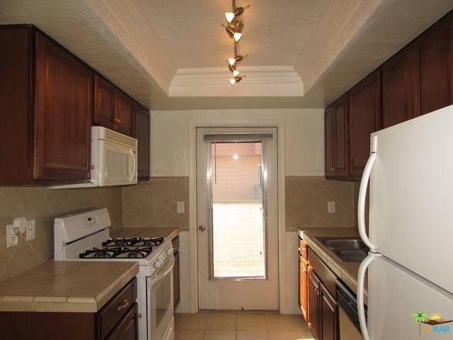 Catalina Grove - Residential Lease