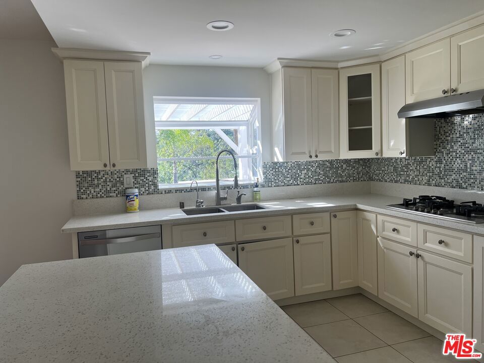 11657 Porter Valley Drive