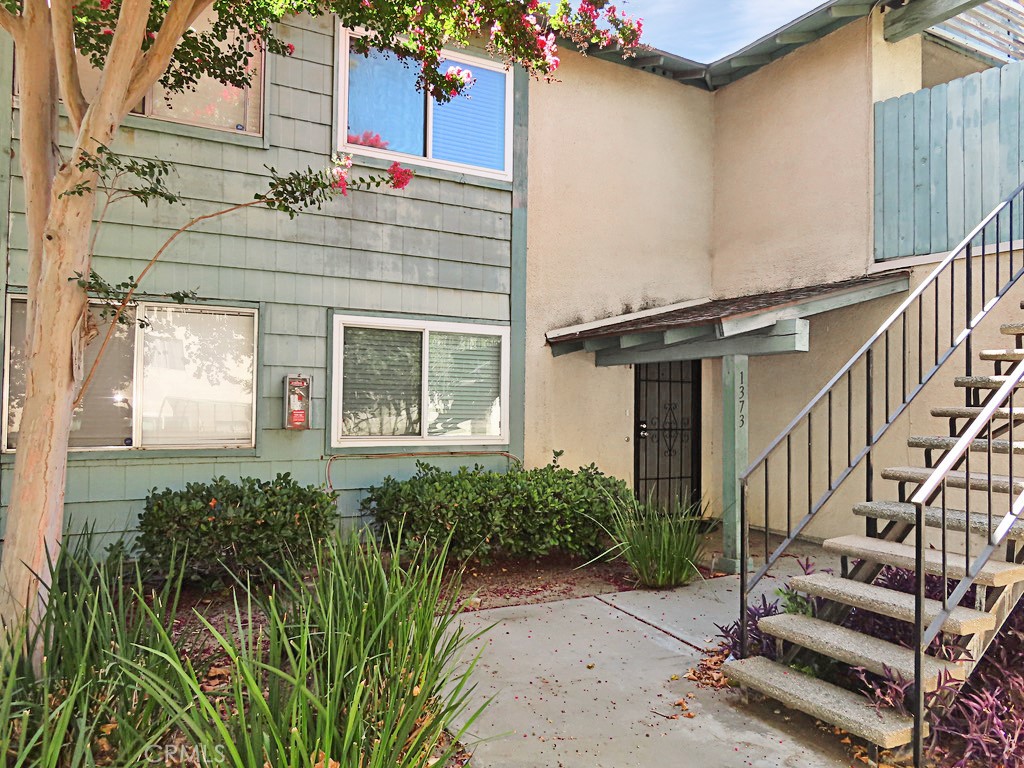 1373 Wheaton Way
