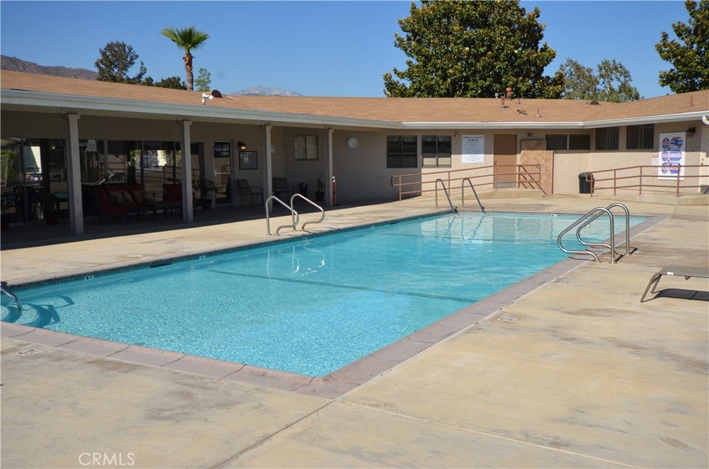 840 Foothill Boulevard E 182
