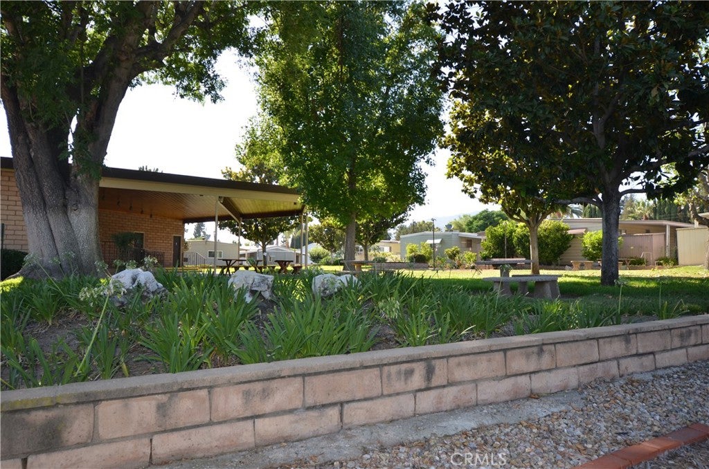 840 Foothill Boulevard E 182