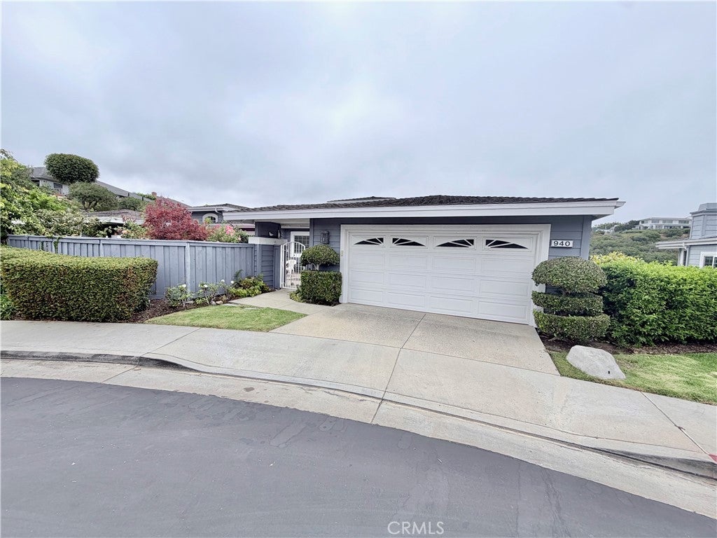 940 Poppy Avenue, Newport Beach CA 92625 - Photo 1